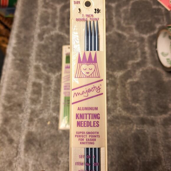 VINTAGE MAJESTY ALUMINUM KNITTING NEEDLES SIZES 3-5-6 LOT OF 12 NOS 7 INCH RARE - Picture 2 of 5